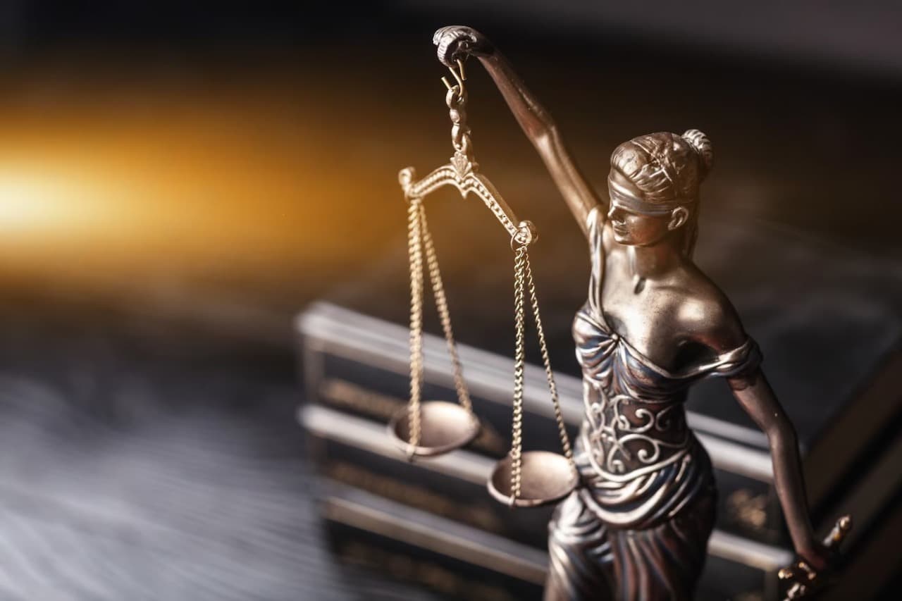 Lady Justice — Global Trademark Bureau